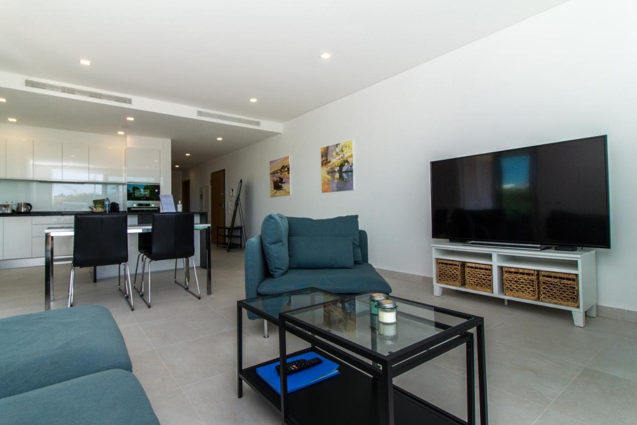 Stylish Near Beaches & Center